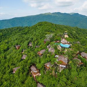 Yalong Bay Earthly Paradise Birds Nest Resort （Mountain Villas)